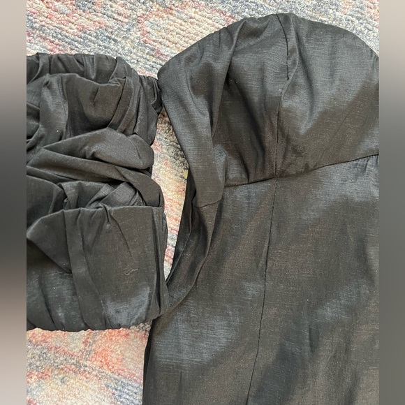 Sweetheart Black Mini Dress with Puff Sleeves - Picture 3 of 3